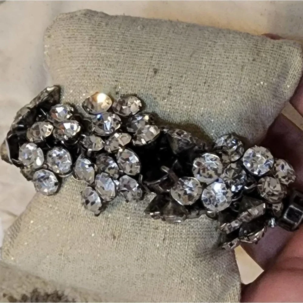 J.‎ Crew jeweled crystal and onyx colored bracelet